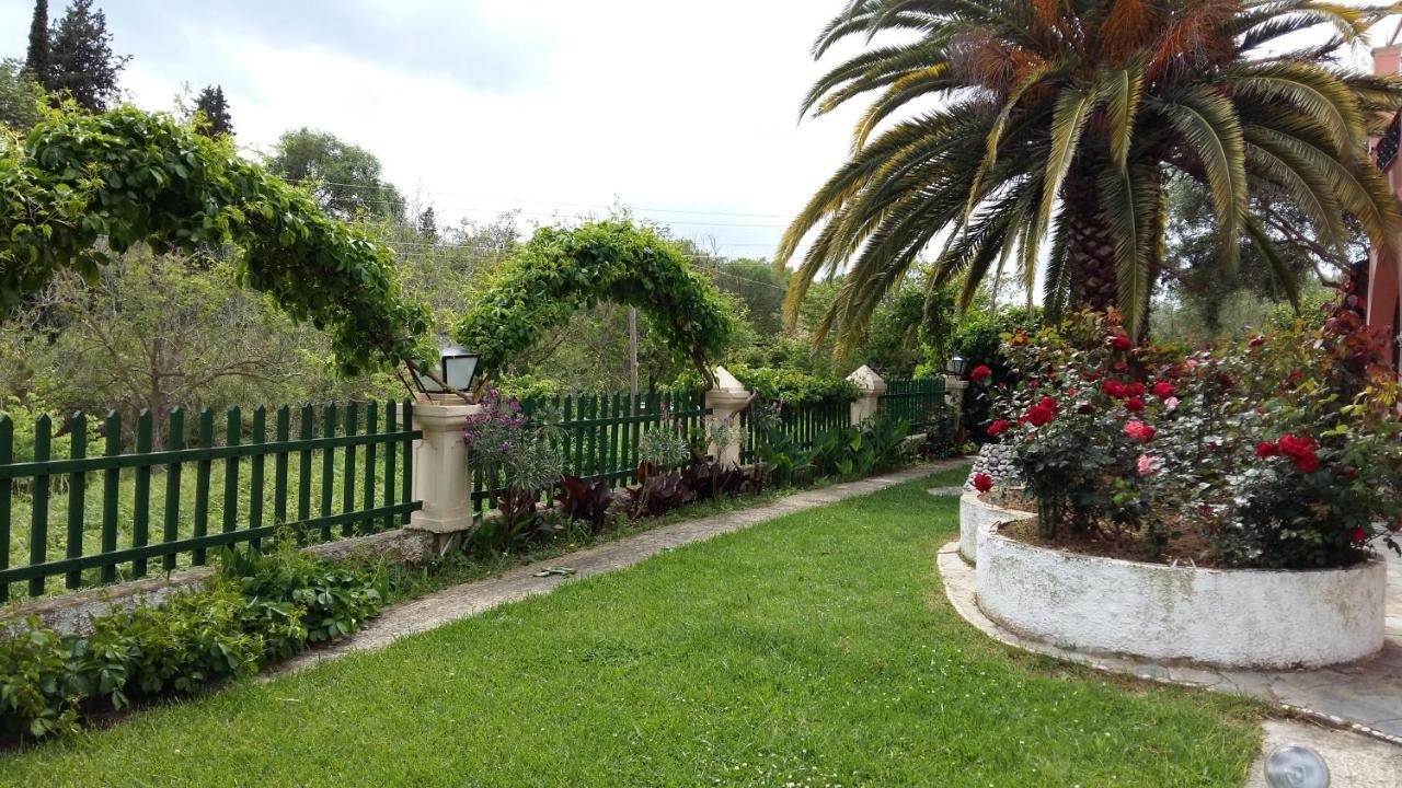 Pool Villa Grigoris Aspiotades Dış mekan fotoğraf